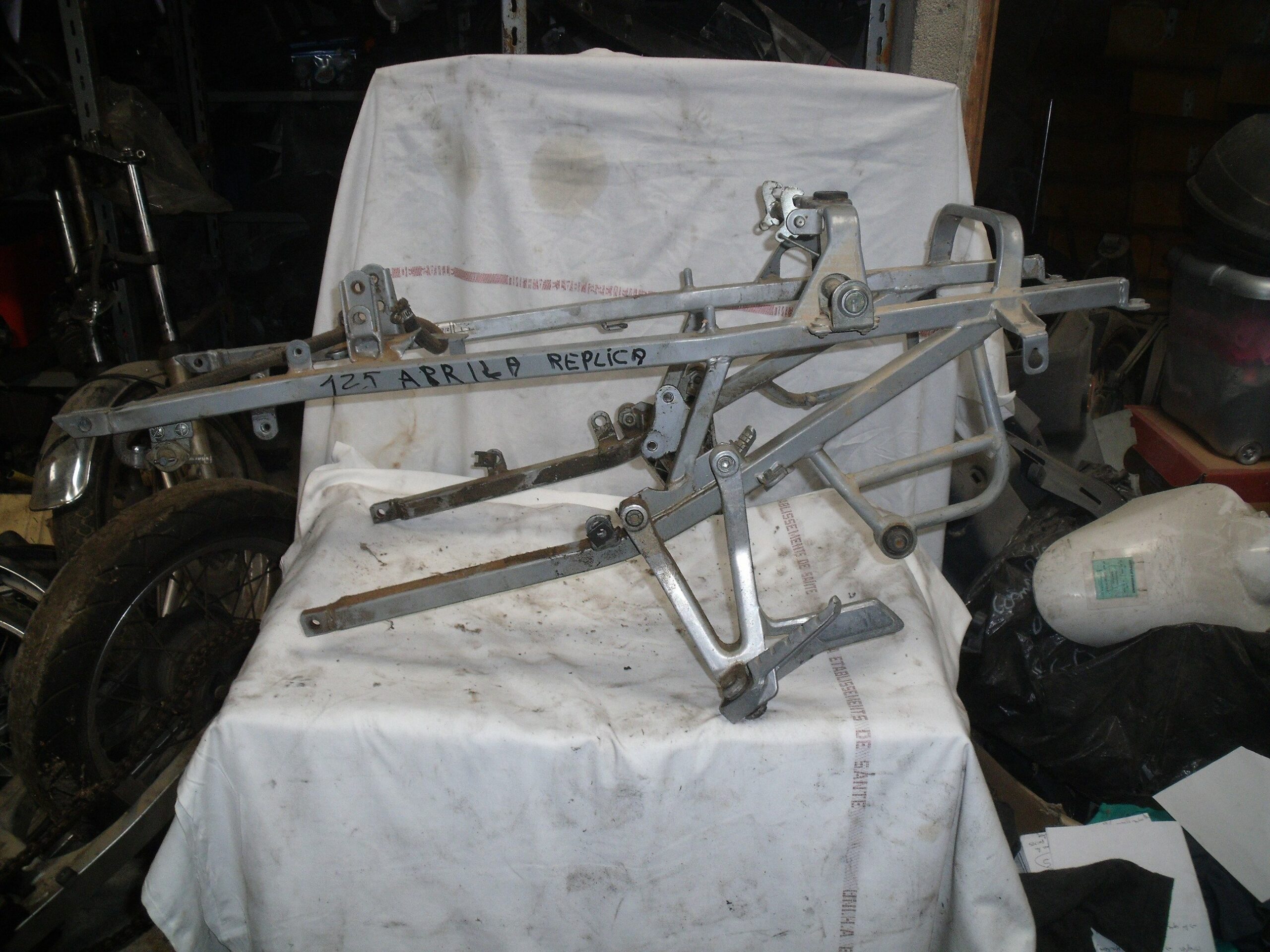 APRILIA 125 Replica Boucle arrière