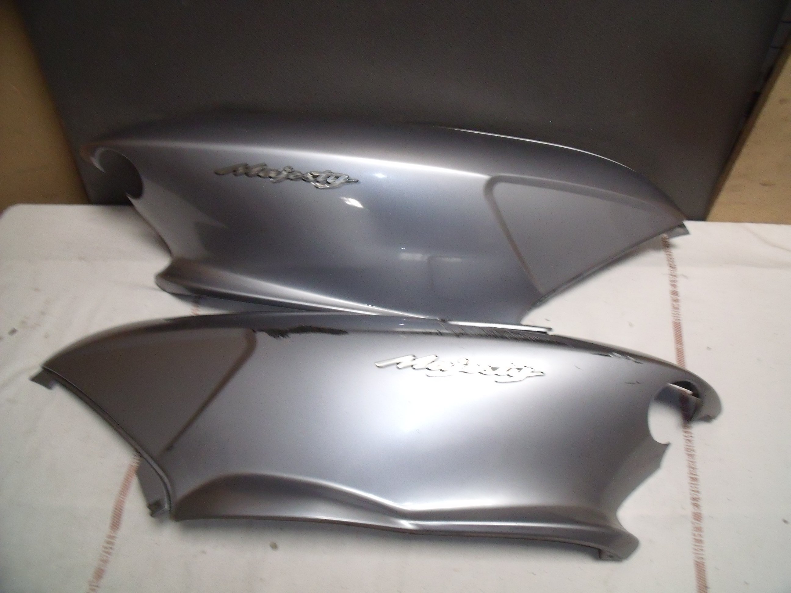 Amortisseur De Carénage Yamaha 5DS-F174X-00 - Pour Majesty / Skyliner YP125E, Caoutchouc, Neuf, Origine Japon
