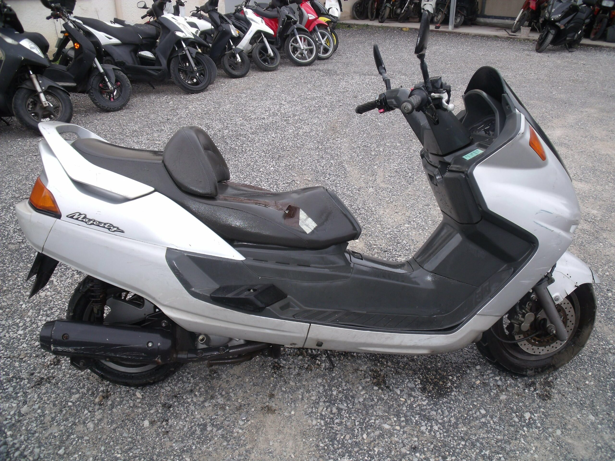 Yamaha 125 Majesty(SCOPPYAM125MAJESTY-1) (1)