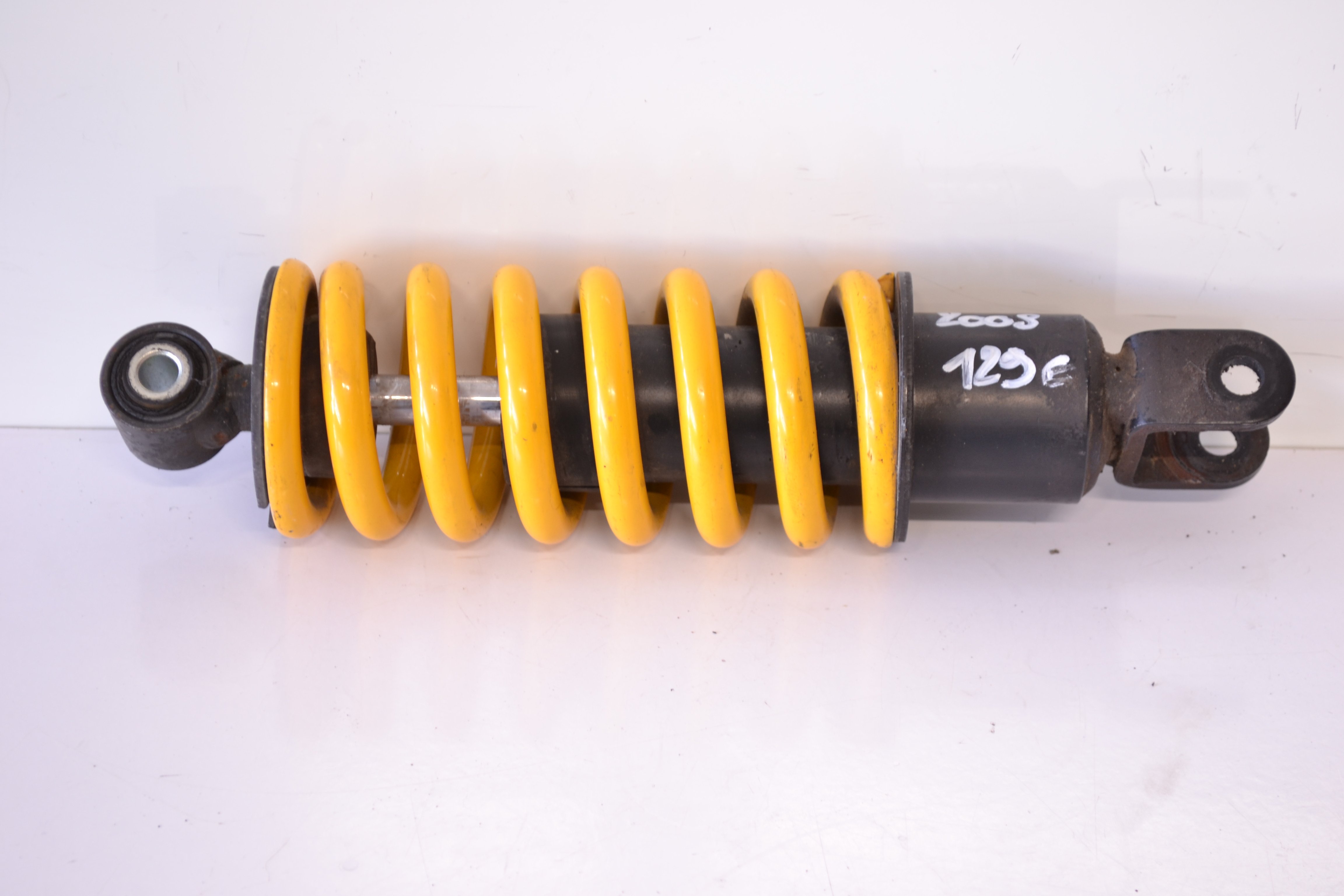 Vis de fixation amortisseurs arrière pour Yamaha 125 SR - 10F main image 1