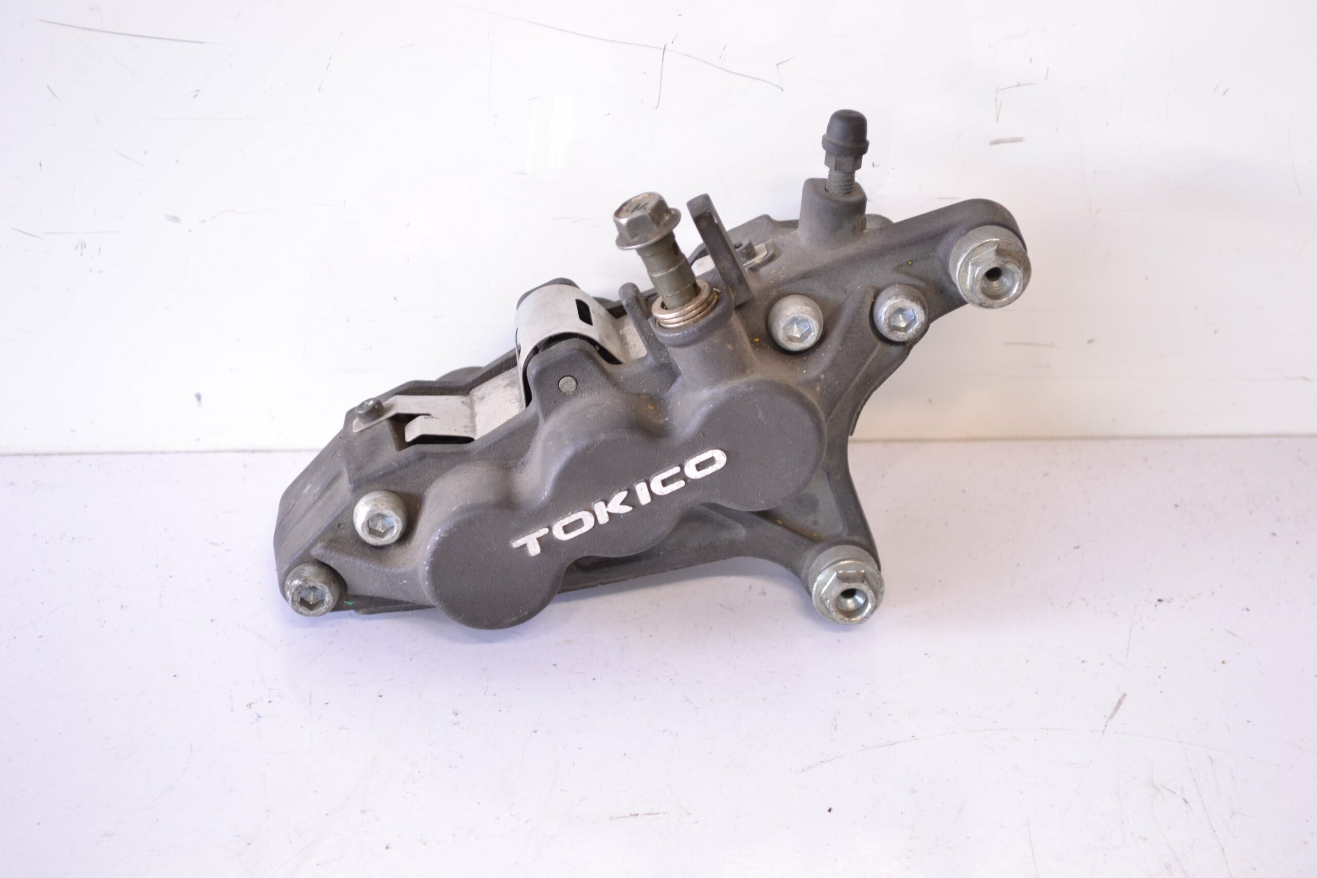 Étrier 6 pistons de frein avant SUZUKI 750 GSXR SRAD Pièces moto