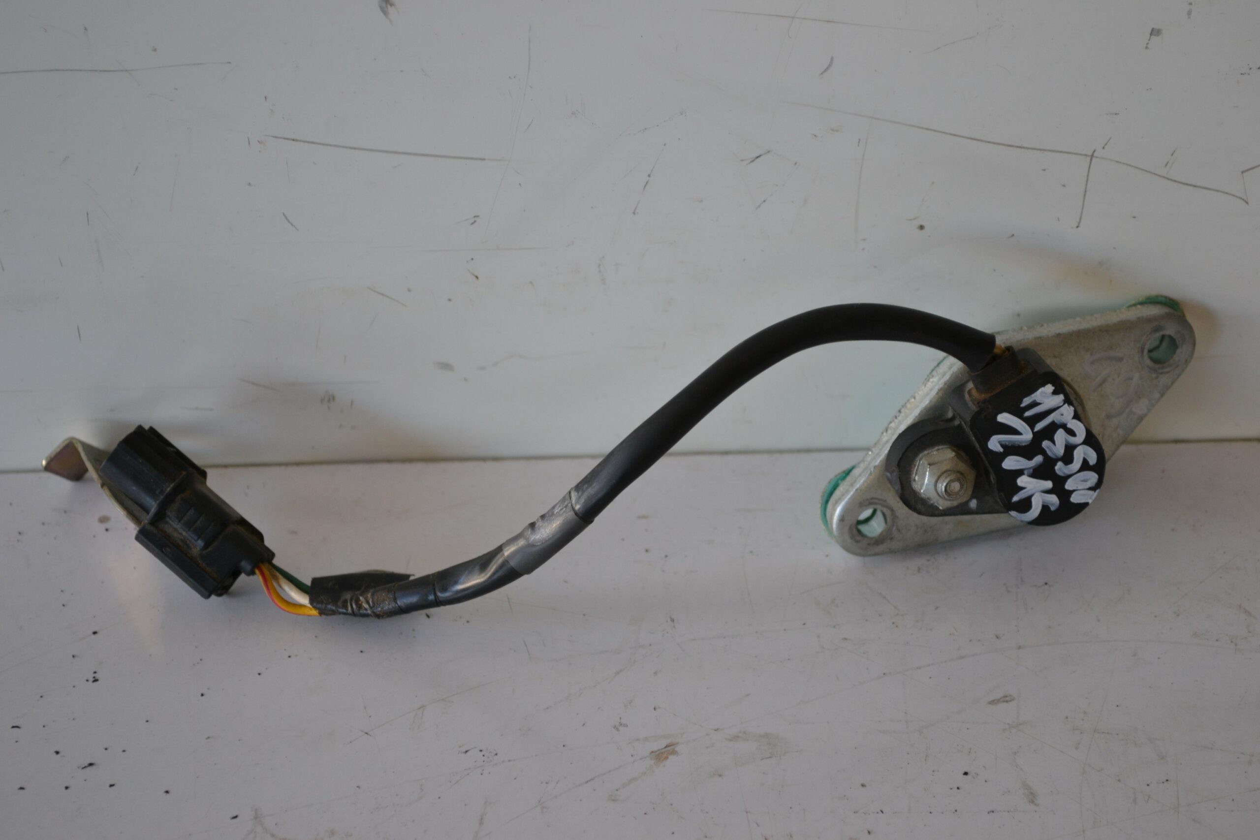 relais de roll lock piaggio 500 mp3 Pièces moto Languedoc