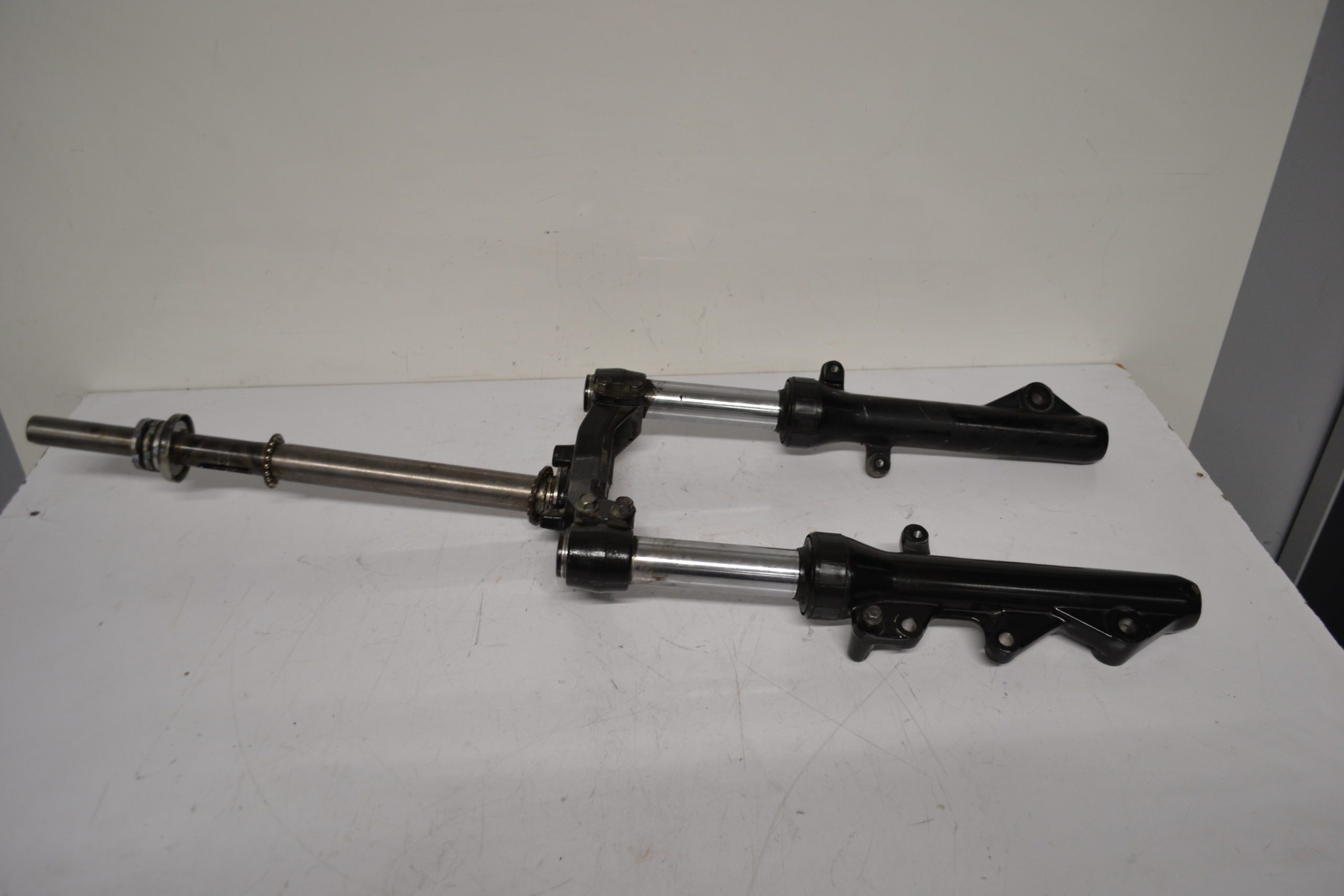 Fourche Pour YAMAHA 125 CYGNUS (1995-1998) - Occasion En Bon état Fonctionnel