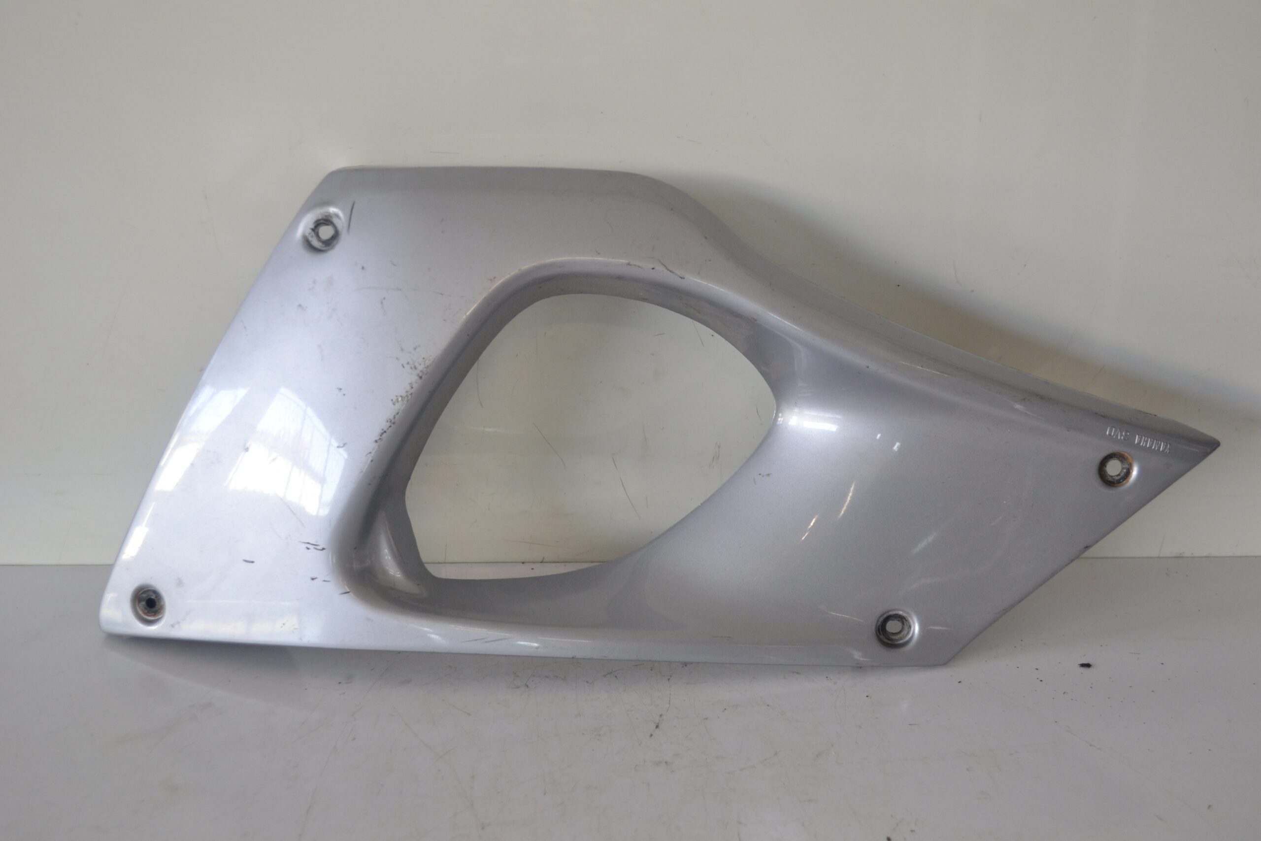 Flanc Droit Carenage Yamaha TDM 900 2002-2008 - Occasion En Bon état