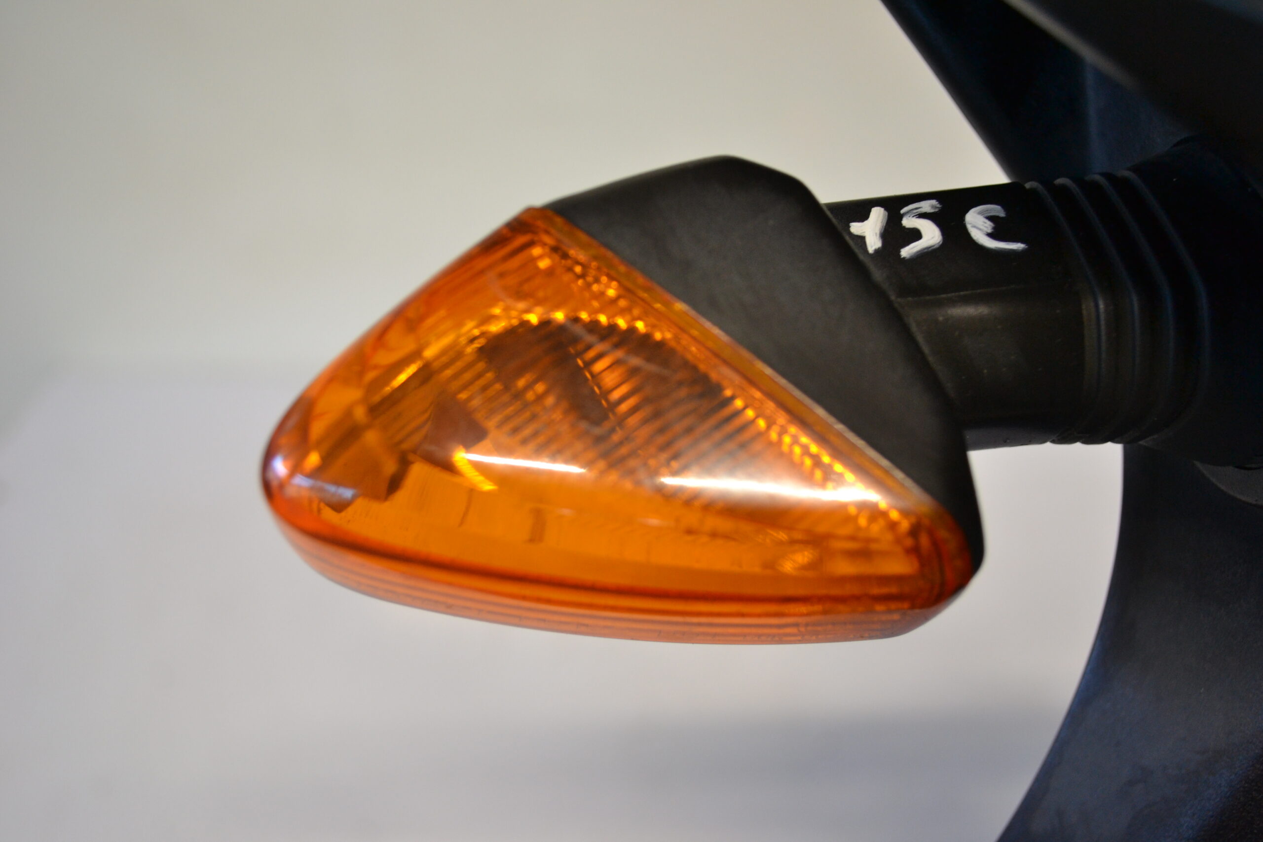 Compatible 2015-2022 2012-2018 KAWASAKI VERSYS KLE 650 Clignotant Feux Indicateurs De Direction Droite Coquilles Fumées LED Jaune 12V Compatible 2015-2022 2012-2018 KAWASAKI VERSYS KLE 650 Clignotant Feux Indicateurs De Direction Droite Coquilles Fumées LED Jaune 12V